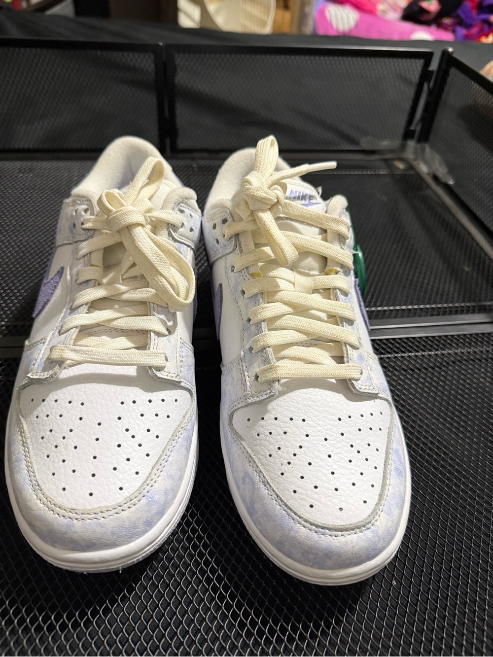 Nike Women’s Low-Top Sneakers in White and Light Purple Accents DUNKS